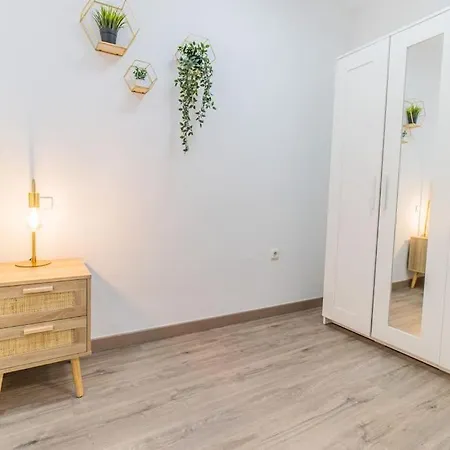 Ferienwohnung Beautiful Flat In The Pyrenees * Free Parking Sabiñánigo Exterior foto